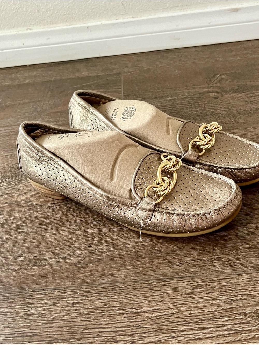 Stuart Weitzman Metallic Taupe Loafers with Gold Chain - Picture 3 of 14